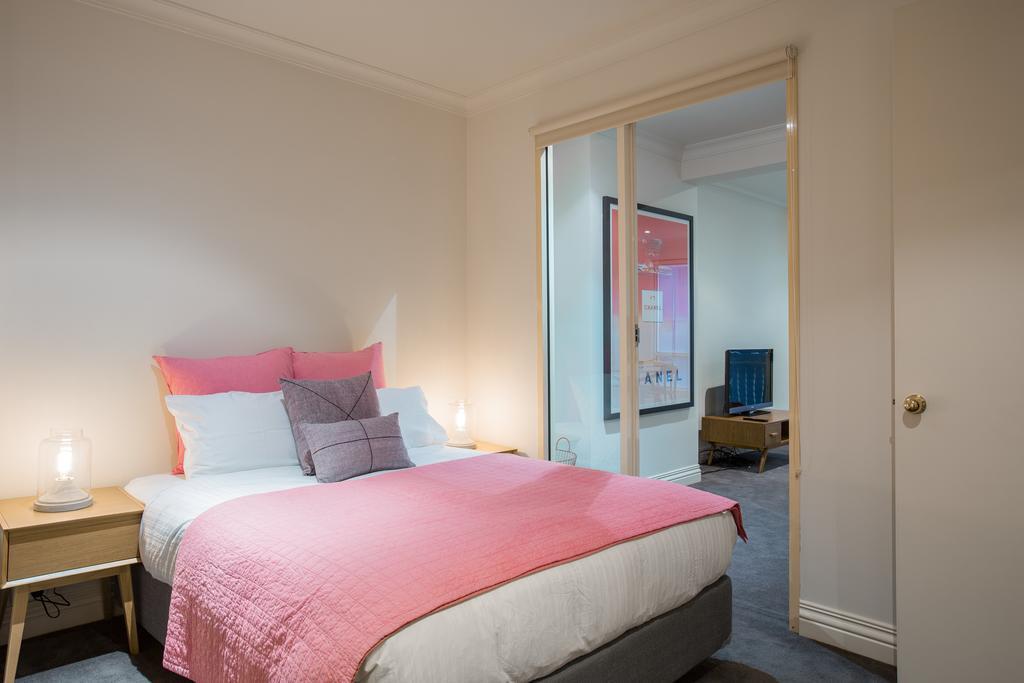 1 Exhibition Apartment Hotel Мельбурн Номер фото