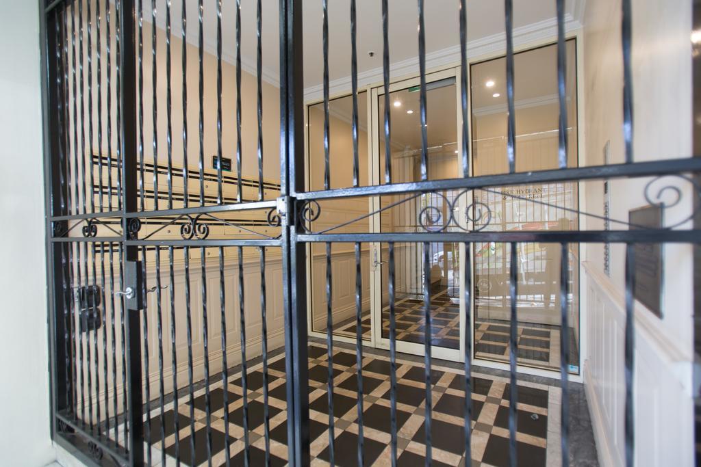 1 Exhibition Apartment Hotel Мельбурн Номер фото